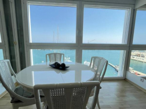 Apartamento frente al puerto By El Conserje